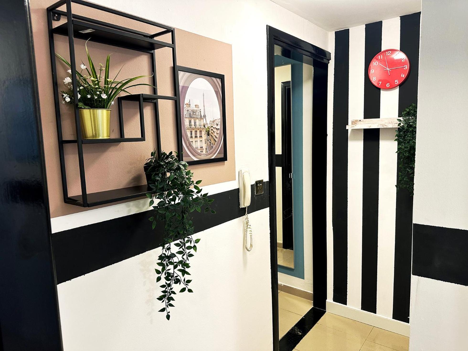 Partition Room In Al Seef Near Burjuman Metro Dubai Esterno foto