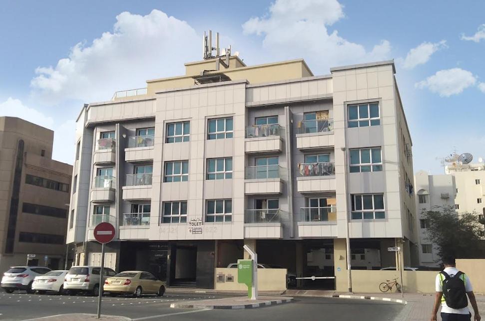Partition Room In Al Seef Near Burjuman Metro Dubai Esterno foto