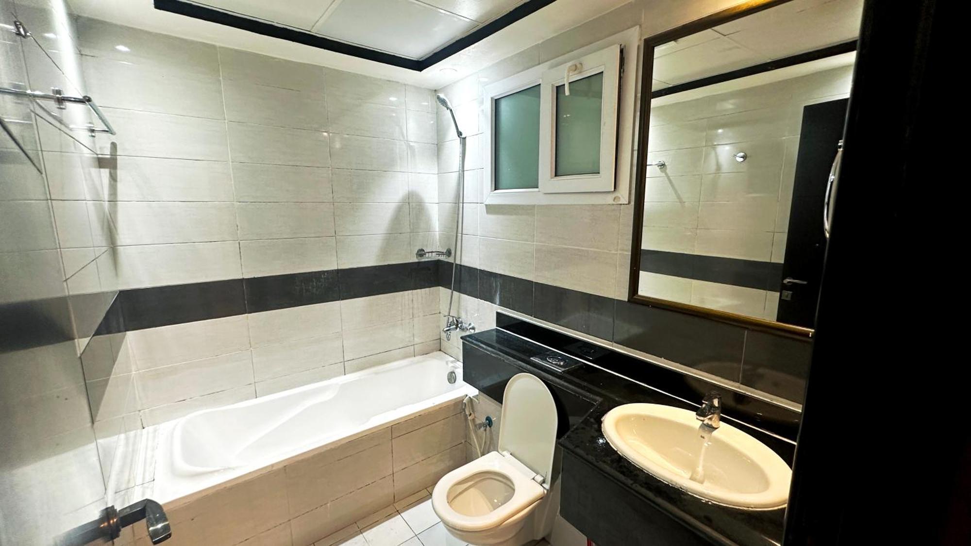 Partition Room In Al Seef Near Burjuman Metro Dubai Esterno foto